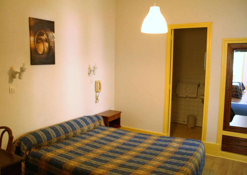 Grand Hotel De L'Europe Vals-les-Bains Quarto foto